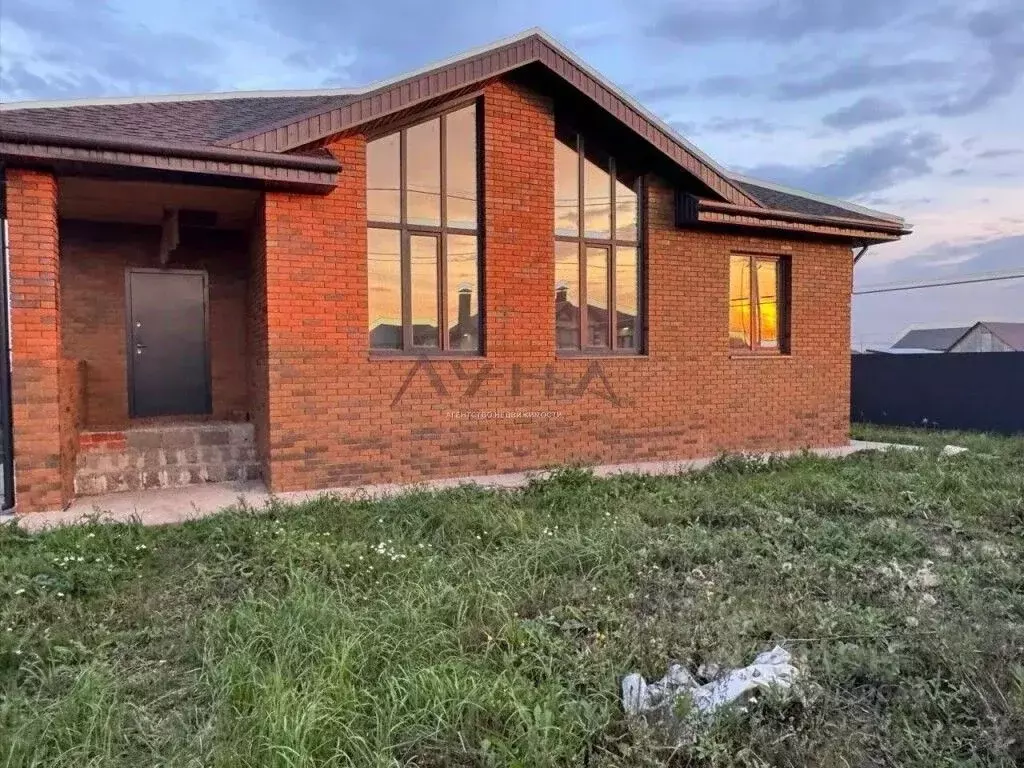 Дом в Татарстан, Тукаевский район, д. Азьмушкино, Подсолнухи мкр ул. ... - Фото 2