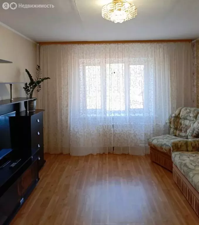 2-комнатная квартира: Партизанск, улица 50 лет ВЛКСМ, 47 (51.7 м) - Фото 1