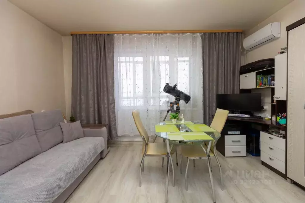 1-к кв. Красноярский край, Красноярск ул. Чернышевского, 73 (42.0 м) - Фото 1