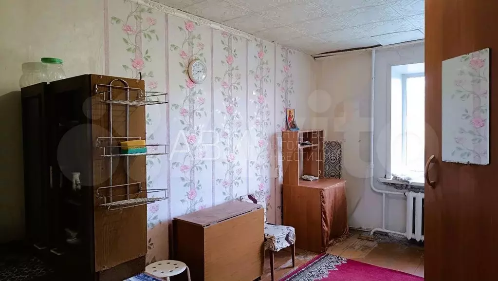 Комната 18 м в 4-к., 4/10 эт. - Фото 0
