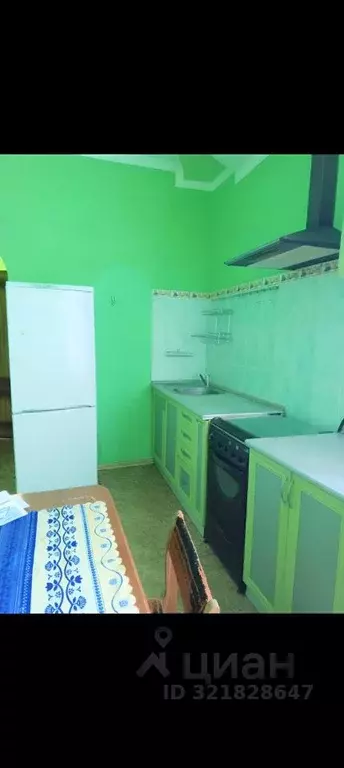 3-к кв. Курская область, Курск Рябиновая ул., 28 (82.0 м) - Фото 0