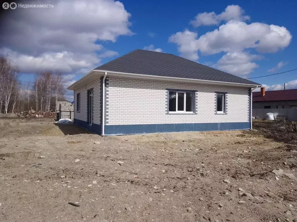 Дом в село Совхоз Боровский, Центральная улица (103 м) - Фото 2