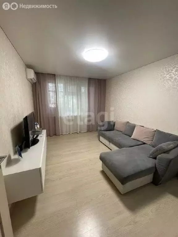 2-комнатная квартира: Белгород, улица 5 Августа, 38 (48 м) - Фото 1