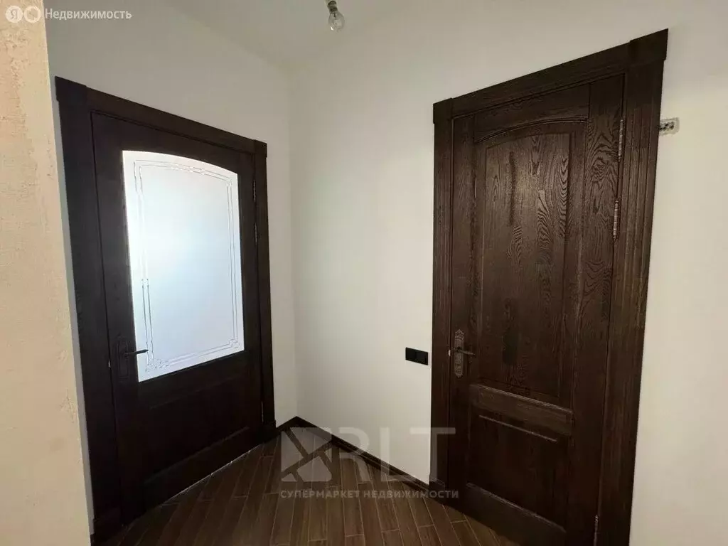 2-комнатная квартира: Махачкала, улица Азиза Алиева, 18 (67 м) - Фото 1