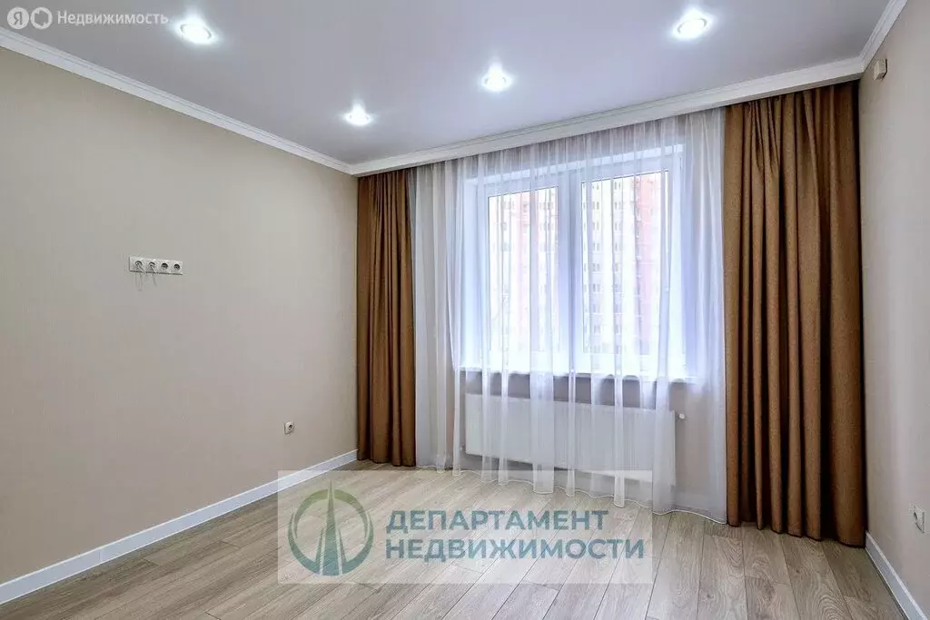 2-комнатная квартира: Краснодар, Домбайская улица, 55к6 (50 м) - Фото 1