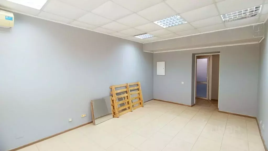 Помещение свободного назначения в Крым, Симферополь просп. Кирова, 65 ... - Фото 1