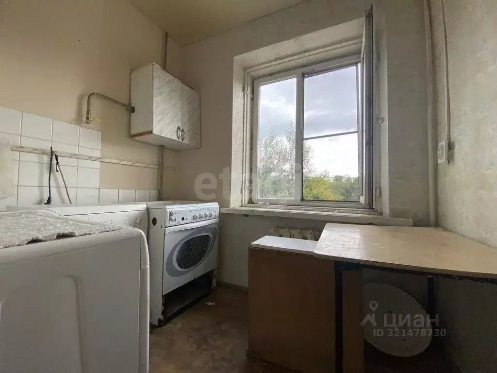 Комната Челябинская область, Челябинск Российская ул., 45А (9.1 м) - Фото 1