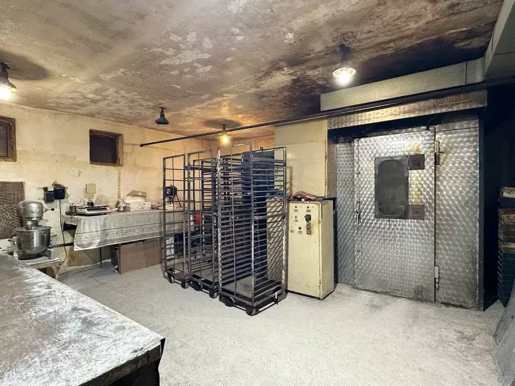 Помещение свободного назначения в Севастополь просп. Победы, 17 (107 ... - Фото 1