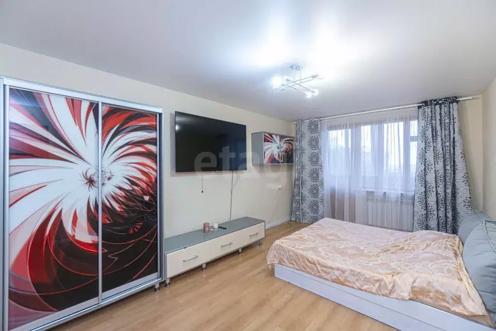 3-к кв. Севастополь ул. Молодых Строителей, 6 (69.3 м) - Фото 1