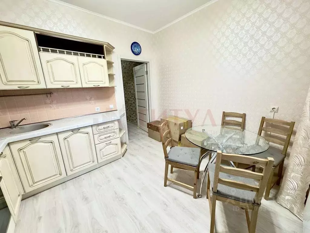 2-к кв. Белгородская область, Старый Оскол Степной мкр, 10 (63.9 м) - Фото 1