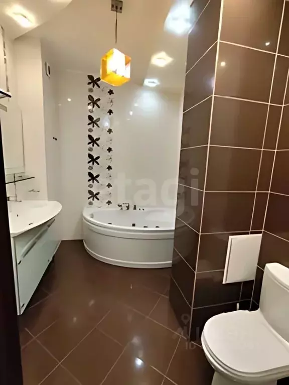 3-к кв. Кемеровская область, Кемерово Большевистская ул., 2 (111.8 м) - Фото 1