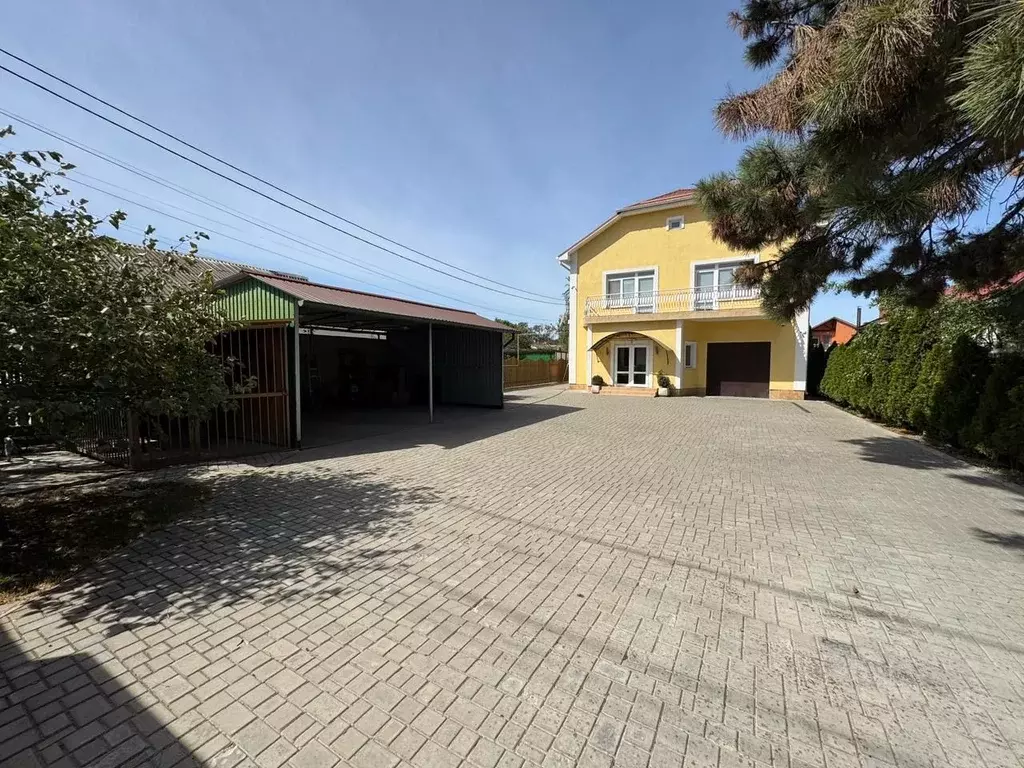 Дом в Крым, Симферопольский район, с. Доброе пер. Вишневый, 5 (230 м) - Фото 1