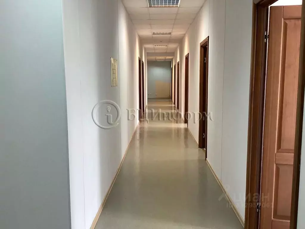 Офис в Санкт-Петербург ул. Константина Заслонова, 7 (733 м) - Фото 1