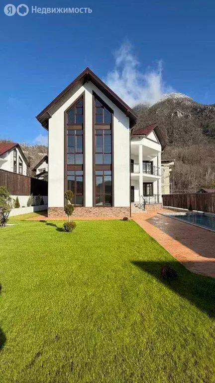 Дом в село Монастырь, Партизанская улица, 8 (300 м) - Фото 1