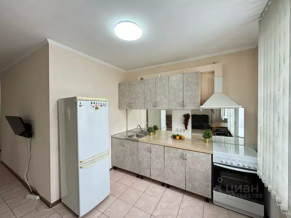 2-к кв. Омская область, Омск Пригородная ул., 5 (67.0 м) - Фото 1