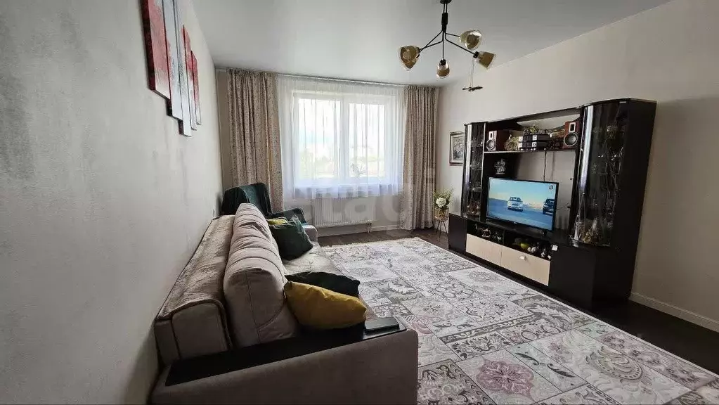 3-к кв. Калининградская область, Калининград Орудийная ул., 30Б (80.0 ... - Фото 1