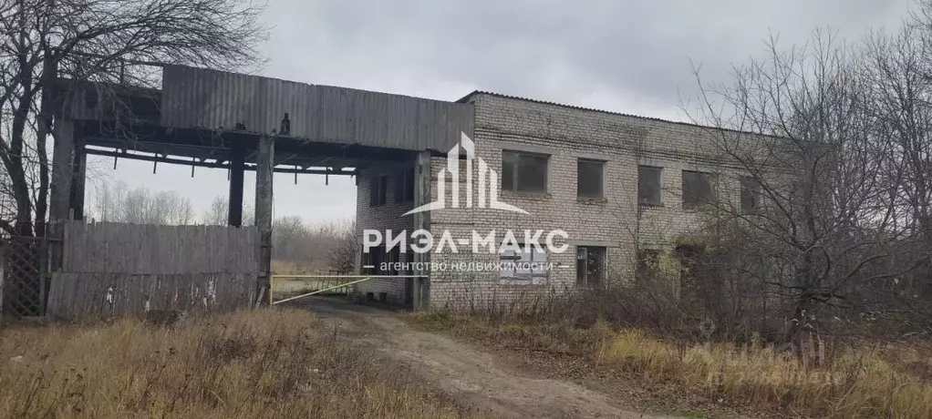 Производственное помещение в Брянская область, Дубровка рп  (52720 м) - Фото 1