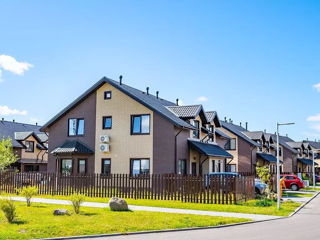 Дом в Ленинградская область, Всеволожский район, Агалатовское с/пос, ... - Фото 1