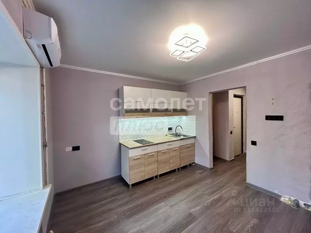 Студия Липецкая область, Липецк ул. Космонавтов, 22/1 (18.0 м) - Фото 1