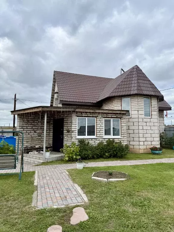 Дом в Самарская область, с. Борское ул. Промышленная, 70 (140 м) - Фото 0