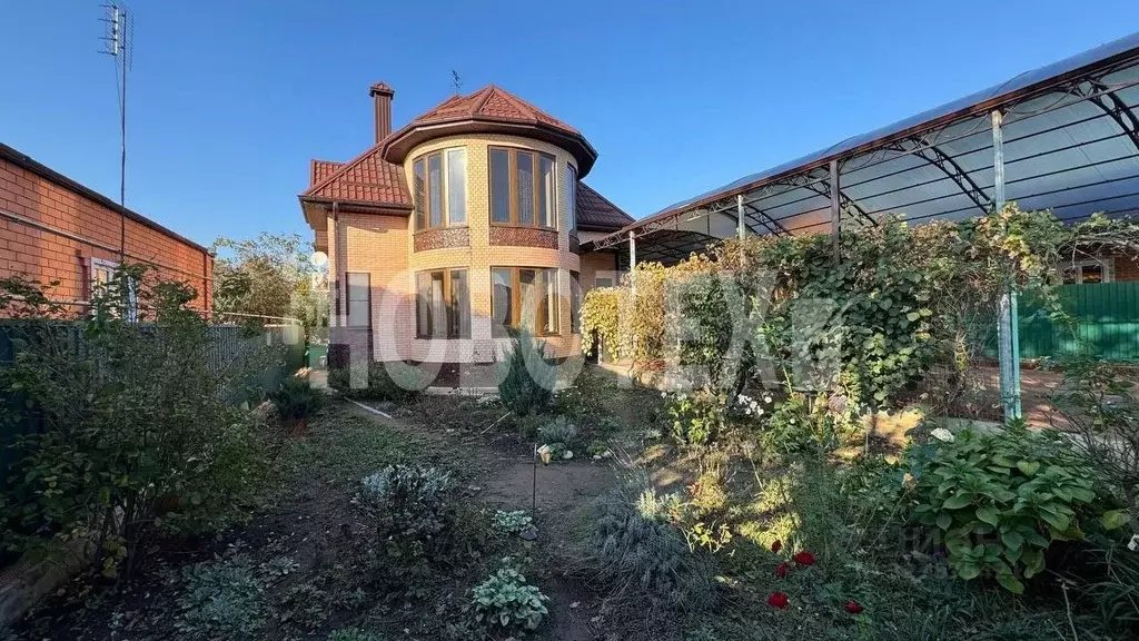 Дом в Краснодарский край, Лабинск Ленинградский пер., 23 (162 м) - Фото 2