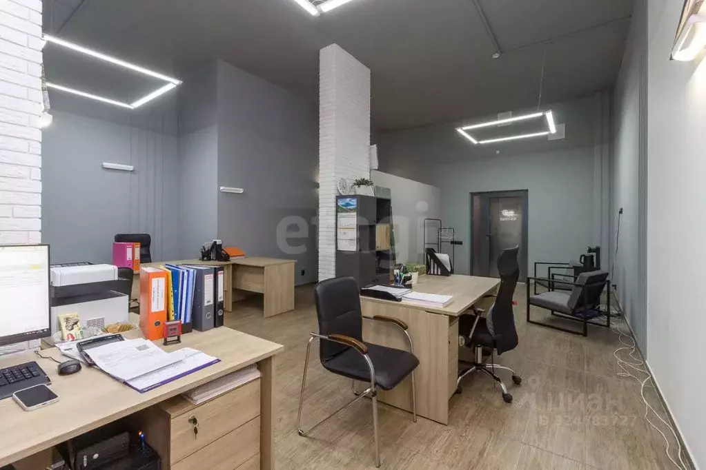 Помещение свободного назначения в Тюменская область, Тюмень ул. ... - Фото 0