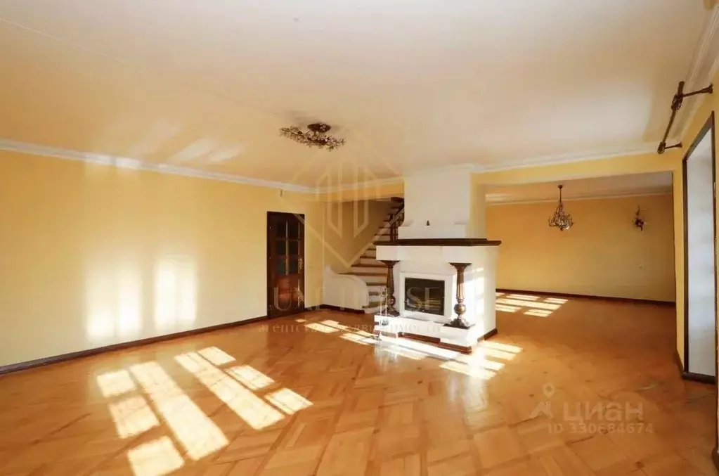 Дом в Иркутская область, Иркутск Радужный мкр, 22 (502 м) - Фото 1