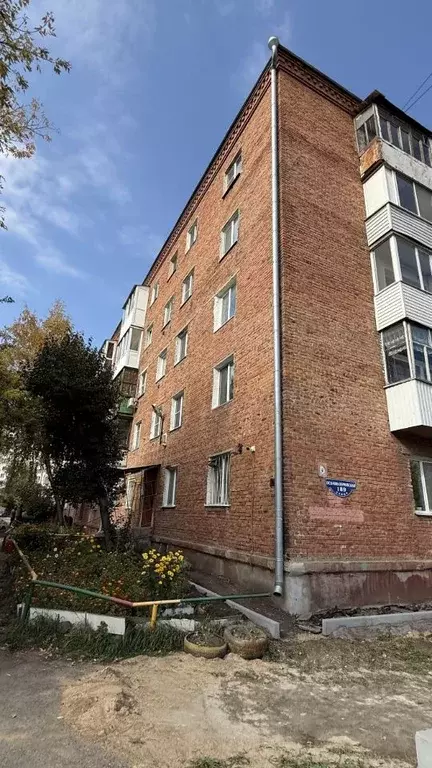 2-к кв. Омская область, Омск Осоавиахимовская ул., 189 (45.0 м) - Фото 1