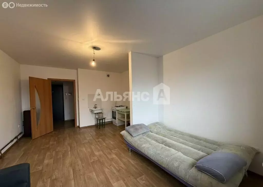 Квартира-студия: Шахты, Шахтинский проспект, 67А (25.2 м) - Фото 1