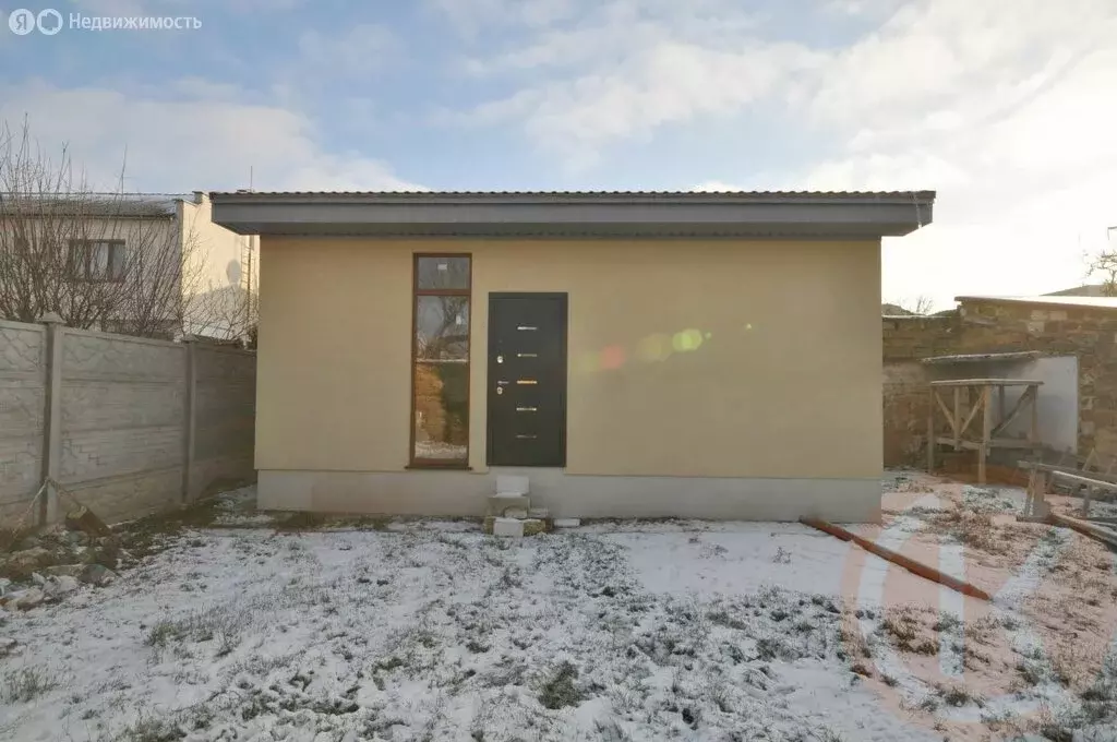 Дом в Евпатория, Станционный проезд, 23 (25 м) - Фото 2