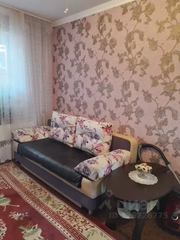 Комната Омская область, Омск ул. Петра Ильичева, 2 (15.0 м) - Фото 2