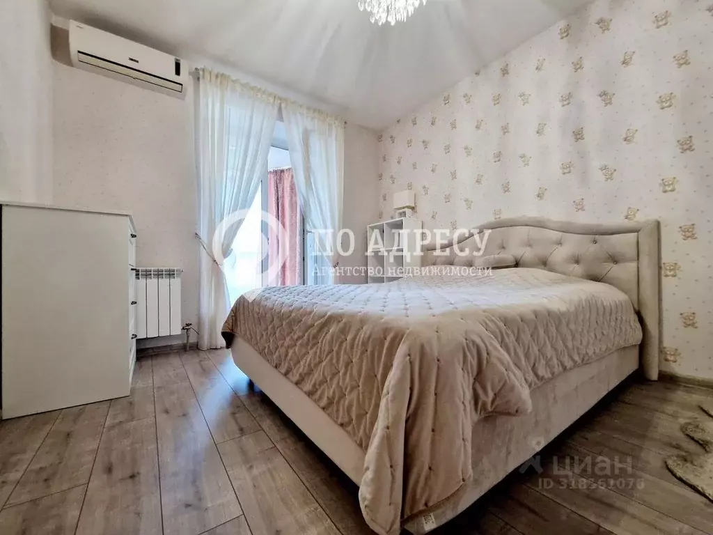 2-к кв. Саратовская область, Саратов Нескучный пер., 5 (70.0 м) - Фото 0