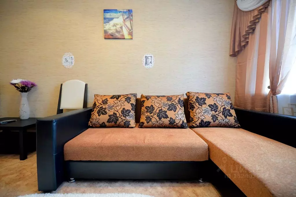 4-к кв. Челябинская область, Челябинск ул. Кирова, 110 (82.0 м) - Фото 1