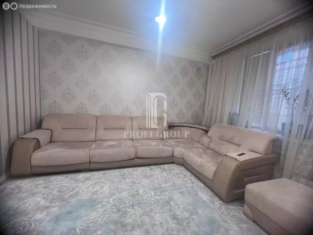 2-комнатная квартира: Махачкала, улица Ибрагимовой, 2В (57 м) - Фото 1