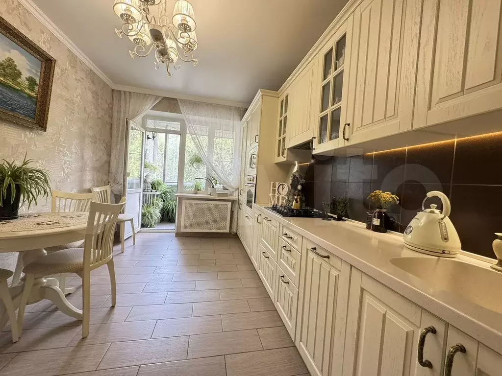 2-к. квартира, 68 м, 1/5 эт. - Фото 1