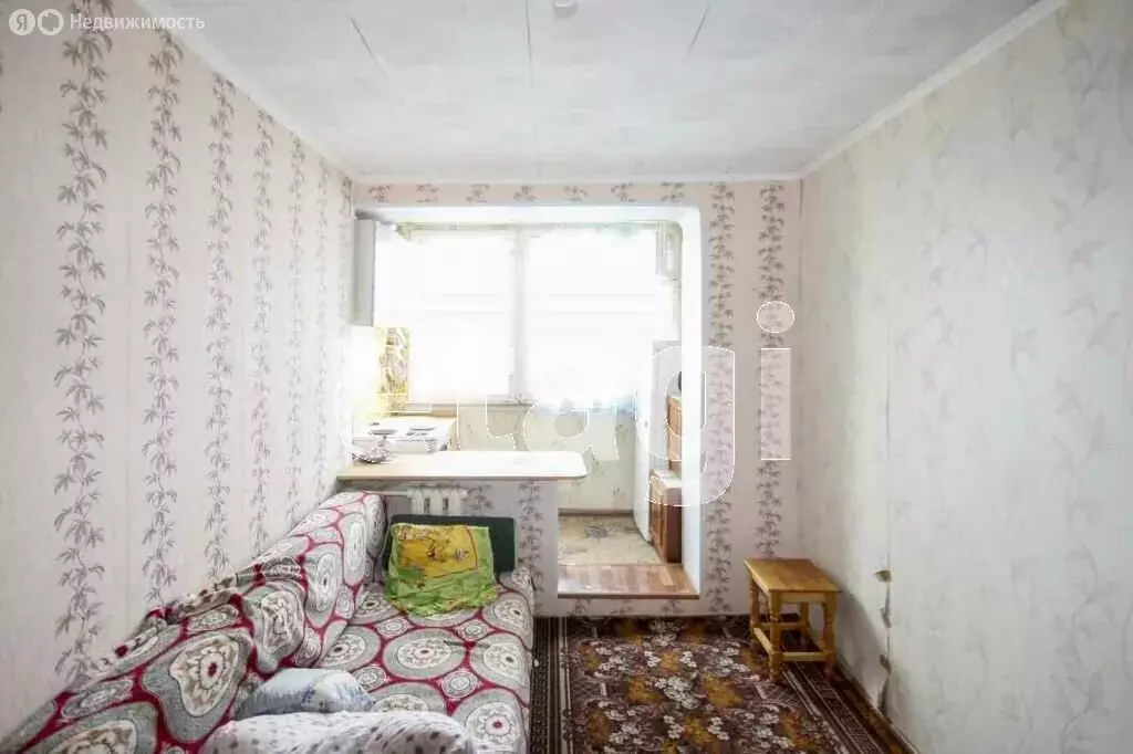 Квартира-студия: Тюмень, улица Республики, 241 (15 м) - Фото 1