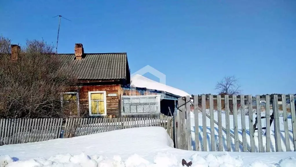 Дом в Томская область, Кожевниковский район, с. Киреевск Комсомольская ... - Фото 0