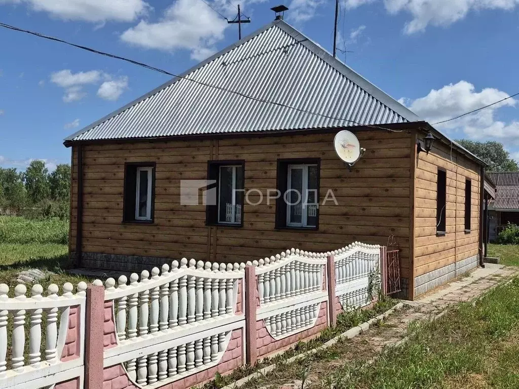 Дом в Алтайский край, Первомайский район, с. Октябрьское Октябрьская ... - Фото 1