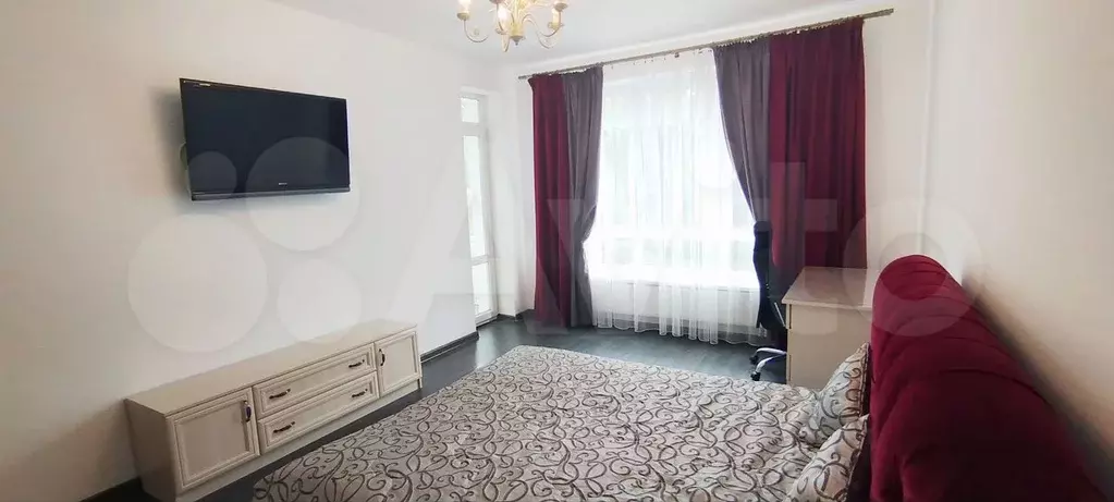 1-к. квартира, 42 м, 1/9 эт. - Фото 0