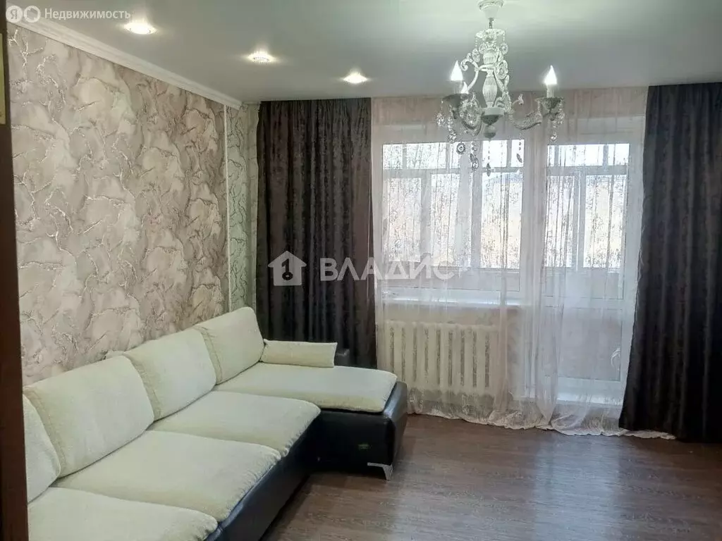 4-комнатная квартира: Тобольск, микрорайон 7А, 11 (80 м) - Фото 0