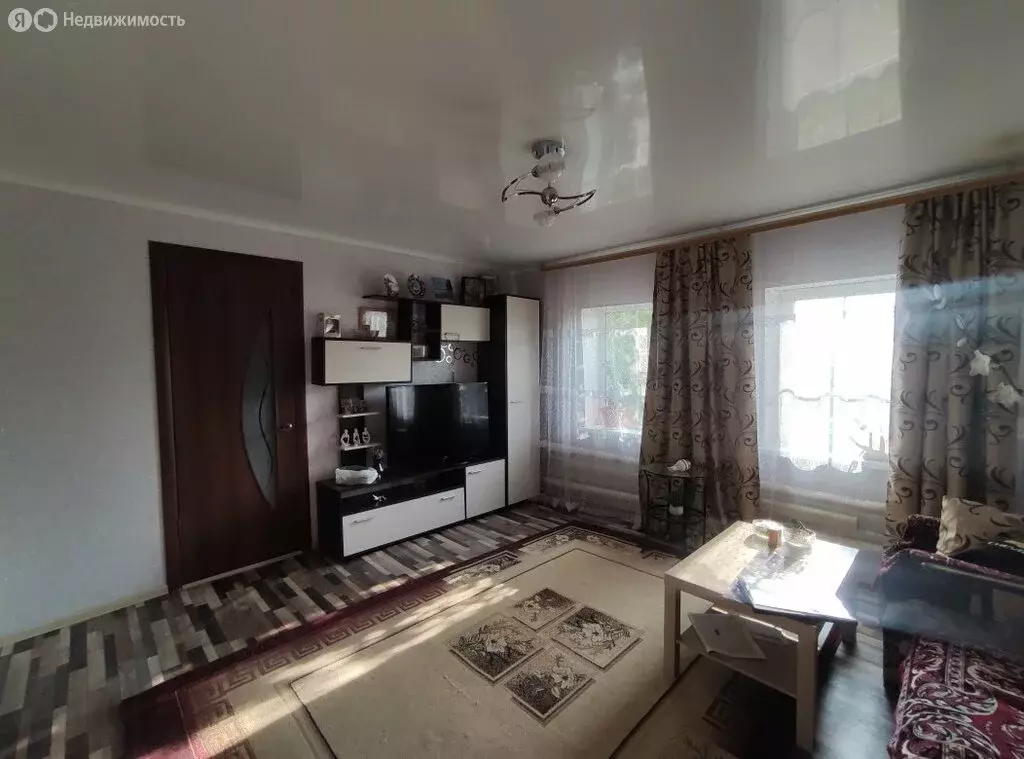 Дом в посёлок городского типа Глубокий, улица Иванова (52.2 м) - Фото 1