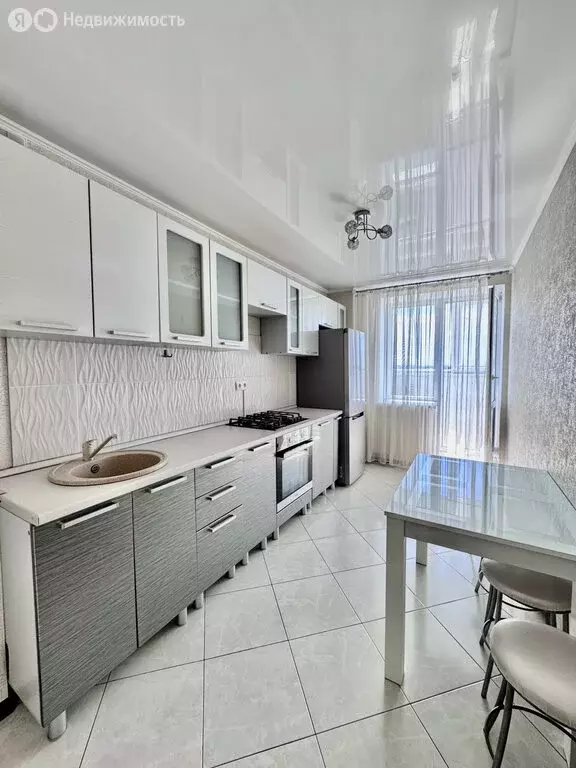 1-комнатная квартира: Саратов, улица имени Академика Н.Н. Семёнова, 9 ... - Фото 0