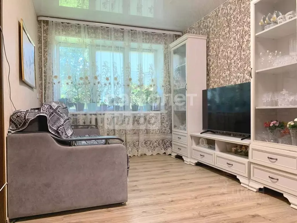 2-к кв. Московская область, Кашира ул. Меженинова, 6 (38.9 м) - Фото 0