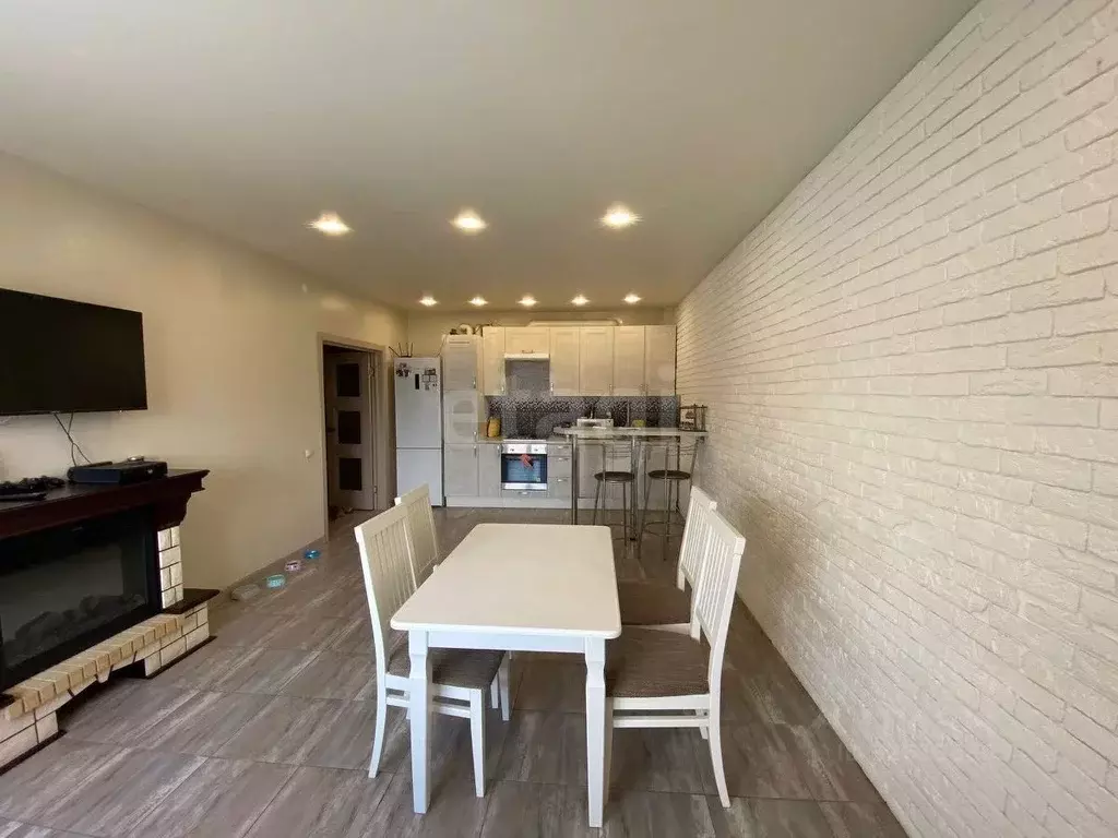 2-к кв. Воронежская область, Воронеж ул. Шукшина, 18 (88.1 м) - Фото 1