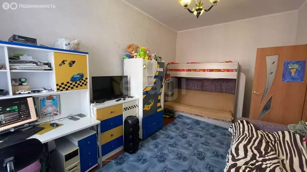 2-комнатная квартира: Озёрск, улица Суворова, 13 (75 м) - Фото 2