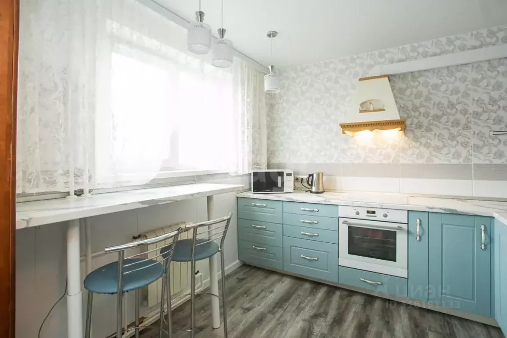 4-к кв. Кемеровская область, Кемерово Институтская ул., 11 (77.2 м) - Фото 0
