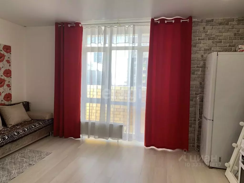 Студия Тюменская область, Тюмень ул. Тимофея Чаркова, 81 (27.0 м) - Фото 1