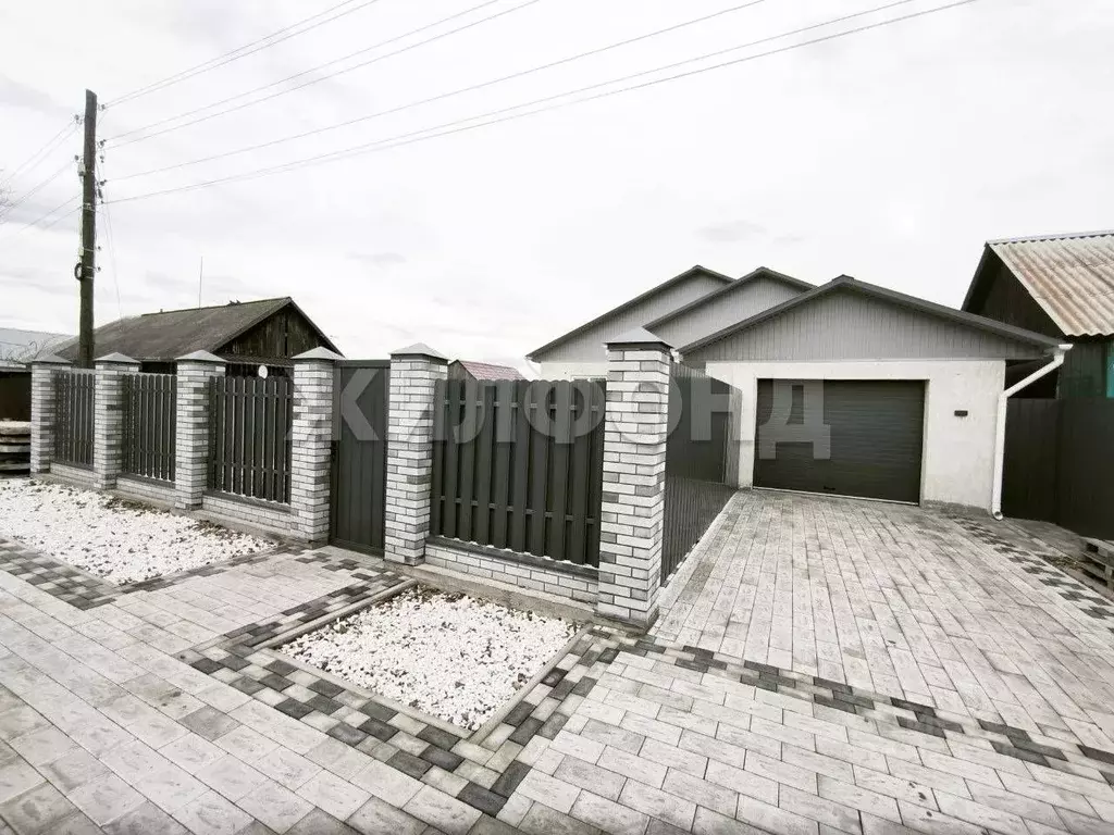 Дом в Хакасия, Усть-Абаканский район, пос. Тепличный ул. Ленина (204 ... - Фото 1