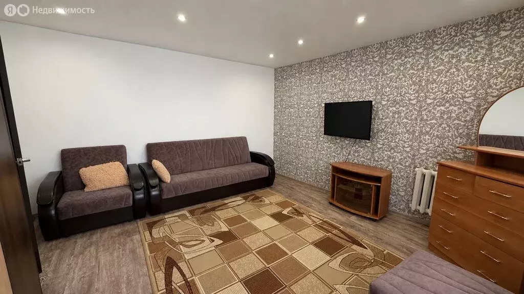 1-комнатная квартира: Заводоуковск, Заводская улица, 7Г (42 м) - Фото 1
