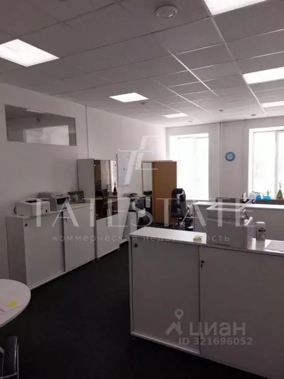 Офис в Татарстан, Казань ул. Марселя Салимжанова, 2В (94 м) - Фото 0